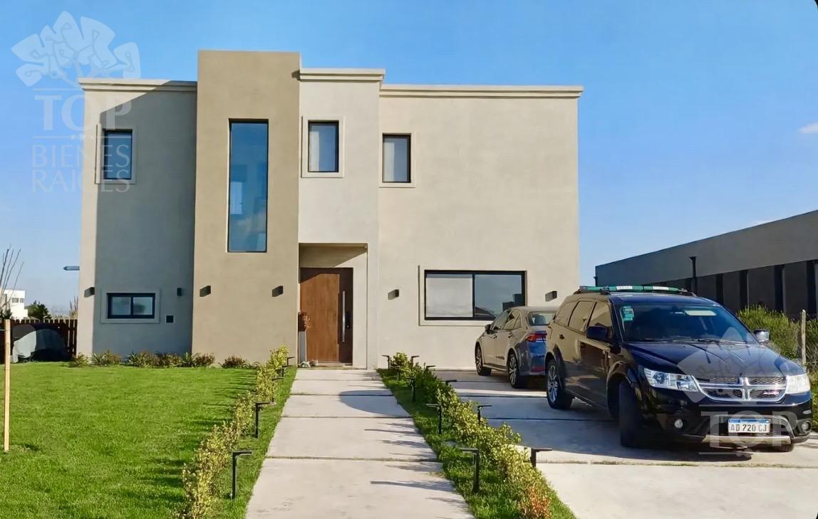 Foto de Casa en venta en San Sebastian - Area 7, imagen 2