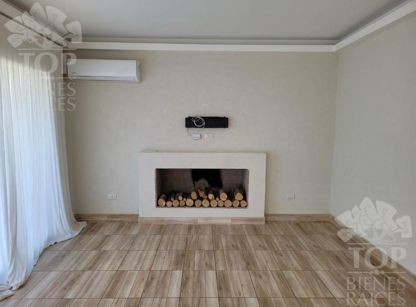 Foto de Casa dos plantas en El Canton Norte, imagen 2