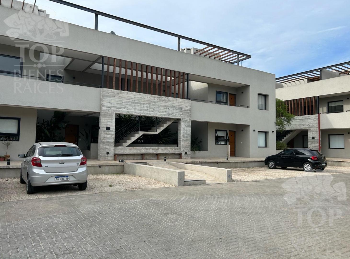 Foto de Departamento con jardín en alquiler, imagen 5