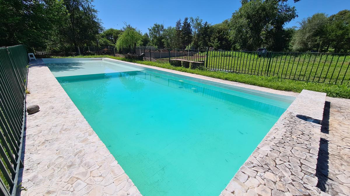 Casa con Bajada Al Rio - El Descanso La Bolsa 2