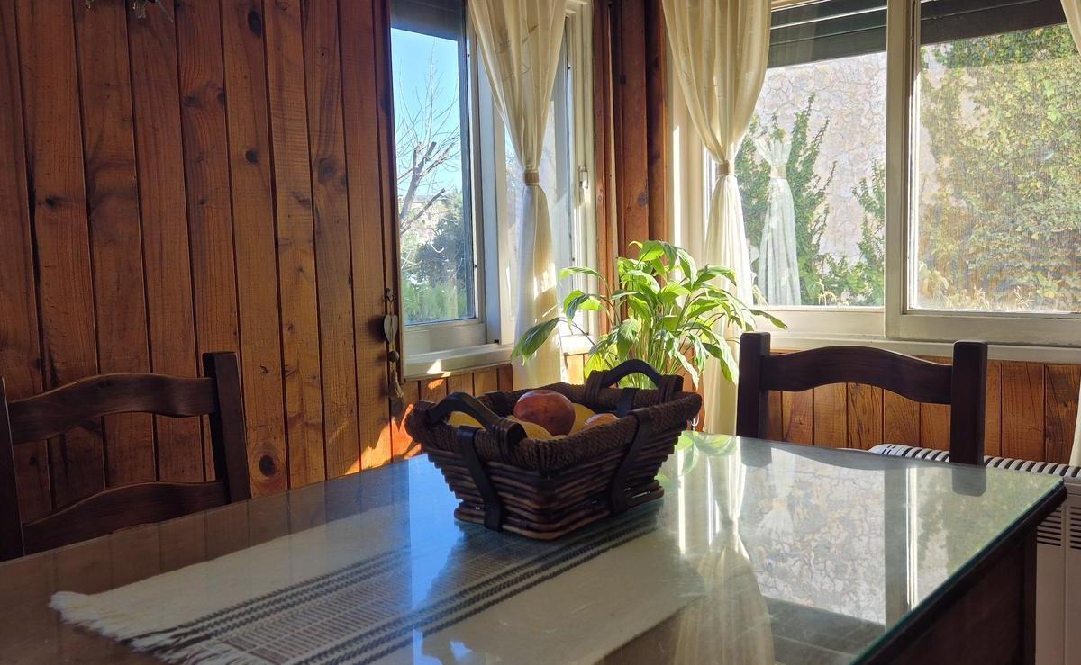 Importante Casa en Venta - a 100 m. del Tajamar - Alta Gracia 1
