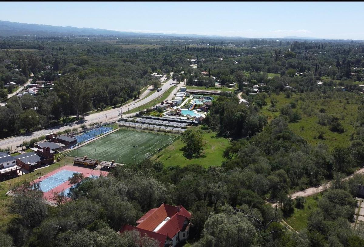 Venta - Lote de 11.714 m² - Anisacate - 10 m S/ Ruta 5 2