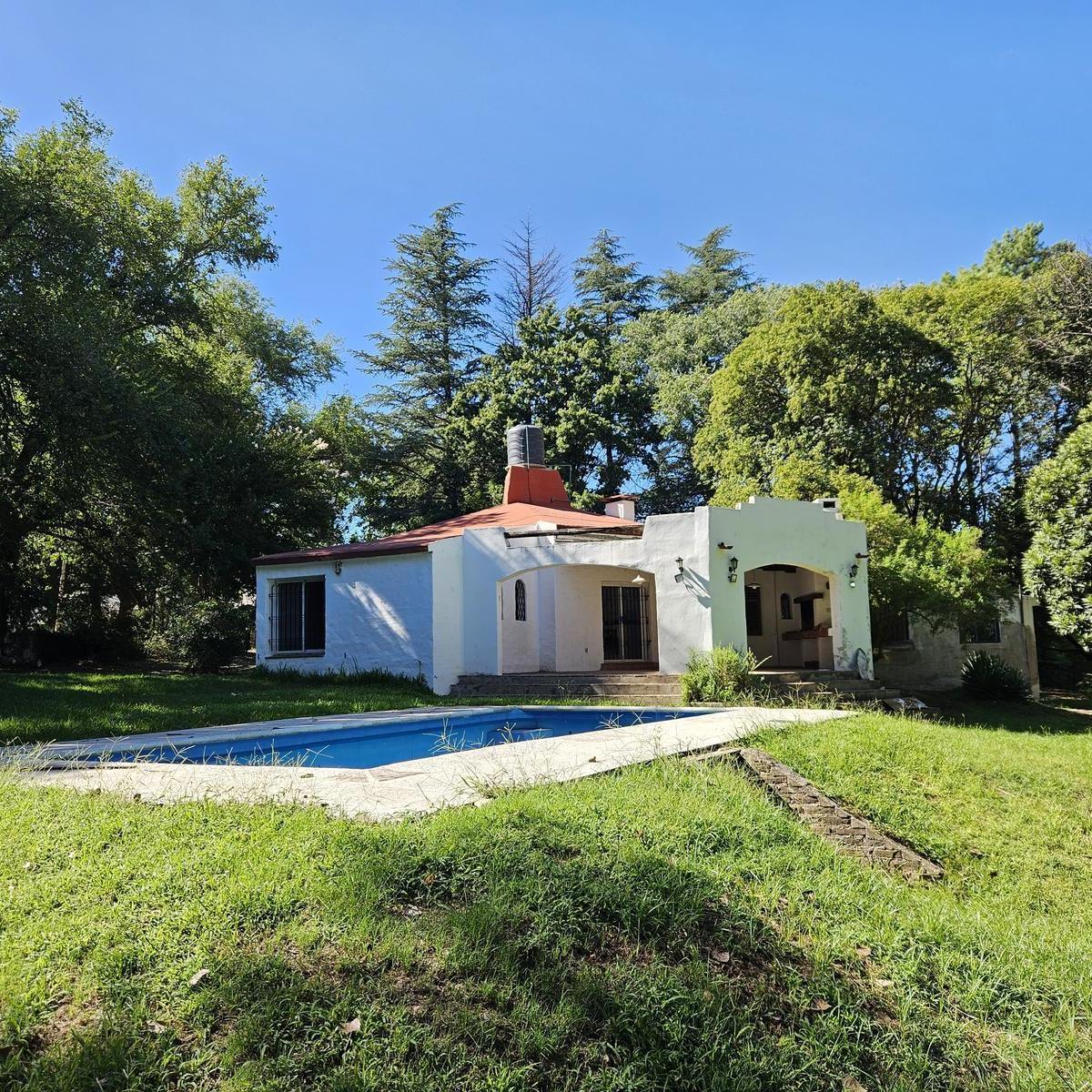 Casa B° El Golf - Alta Gracia - 2800 m² de Terreno 1