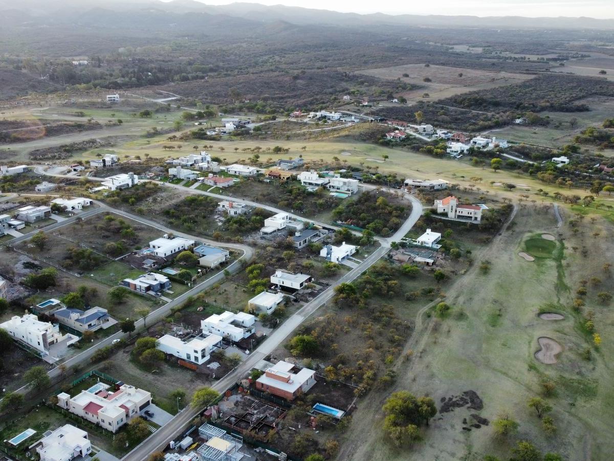 Casa de 3 Dorm. - Alta Gracia Country Golf - Entrega 1 3
