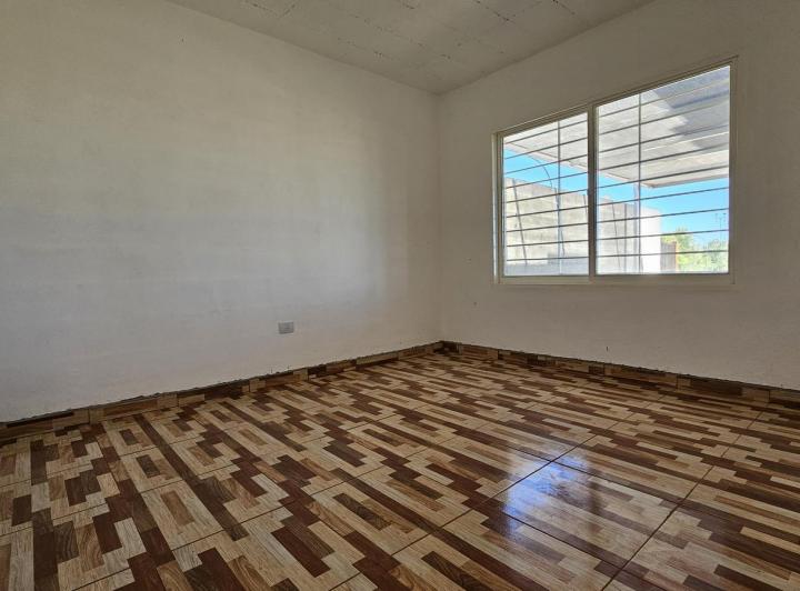 Casa en Alquiler - 2 Habitaciones - Barrio Horizonte 5