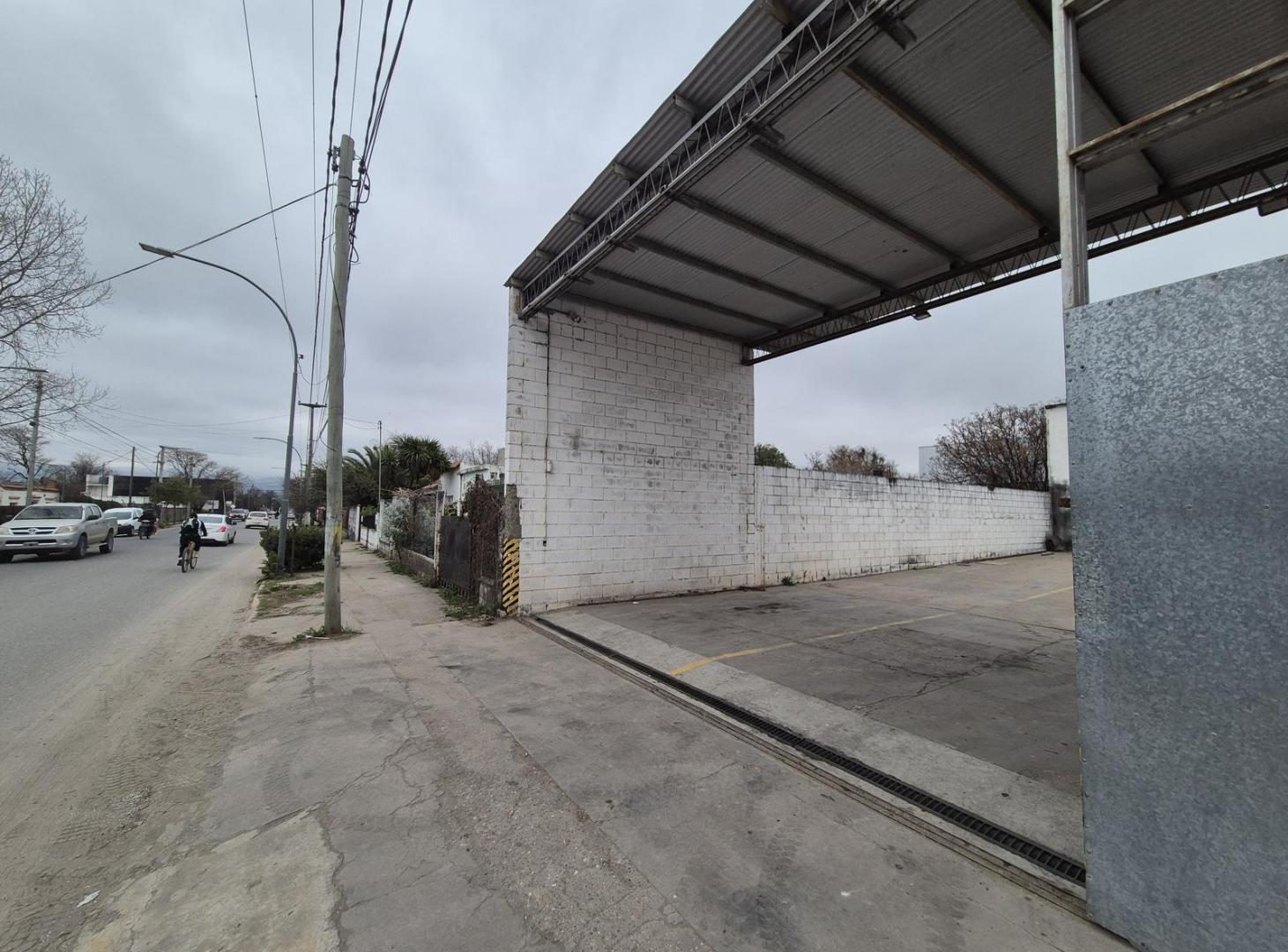 Foto de Galpón sobre Av. Malvinas Argentinas | Alta Gracia, imagen 1