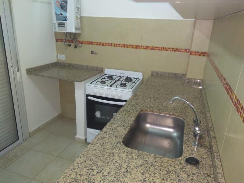 Foto de COMPLEJO 6 DEPARTAMENTOS | BARRIO PELLEGRINI | INVERSIÓN, imagen 5