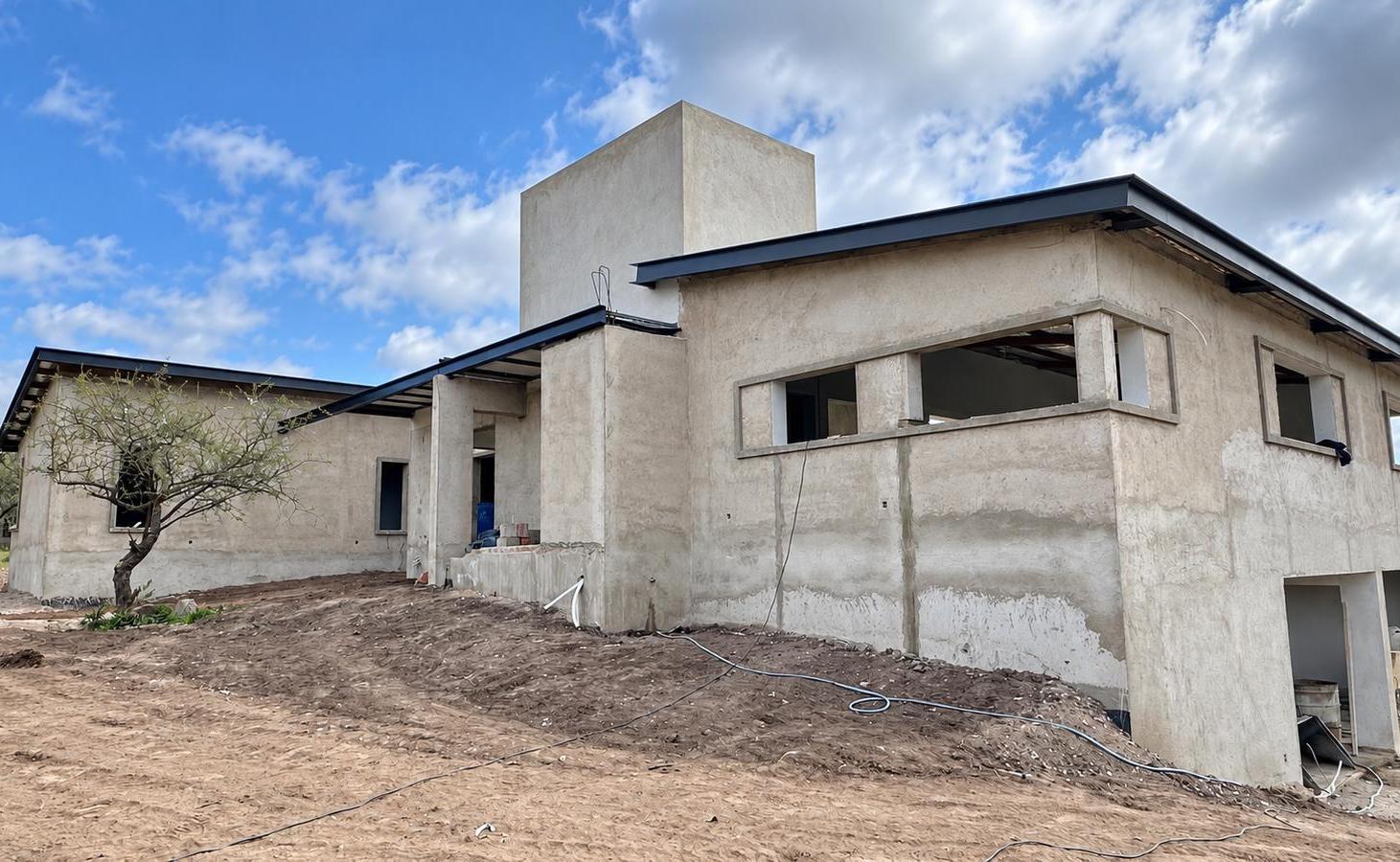Foto de Venta - Casa de 3 Dormitorios - Country el Anglo, imagen 2