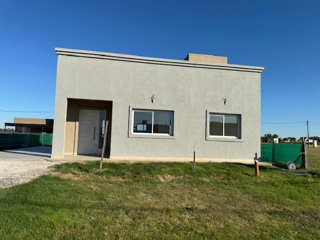 Venta de Casa 3 AMBIENTES en Pedregales.