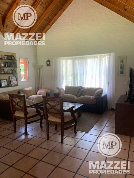 Barrios Cerrados en Venta en Campos de Echeverría 5 ambientes