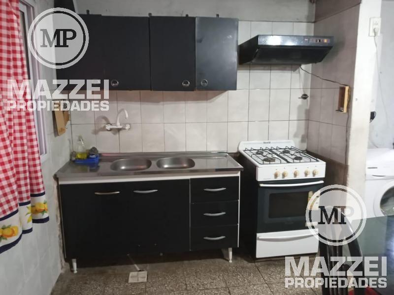 Casa con Local y Otra Casa Al Fondo - Excelente Ubicación 5