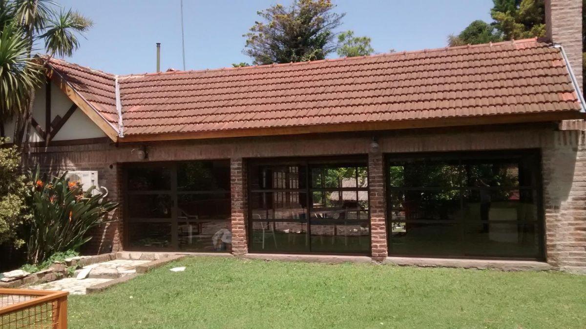 Casa en venta 4 ambientes y Alquiler temporario quincenal