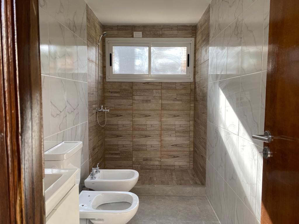 Casa en venta Zona Alamos- Av. Shaw Nº 2975- Pinamar