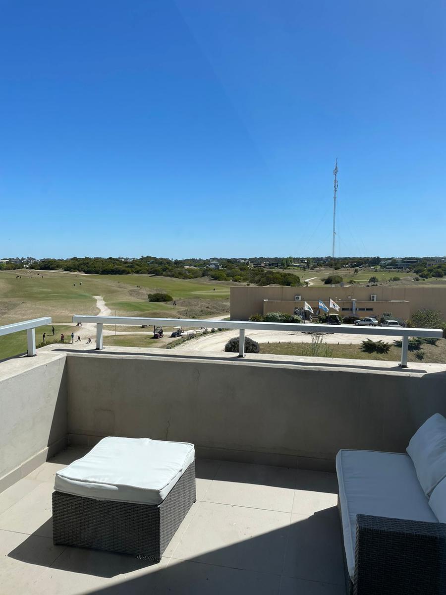 Departamento en Golf Costa Esmeralda 3