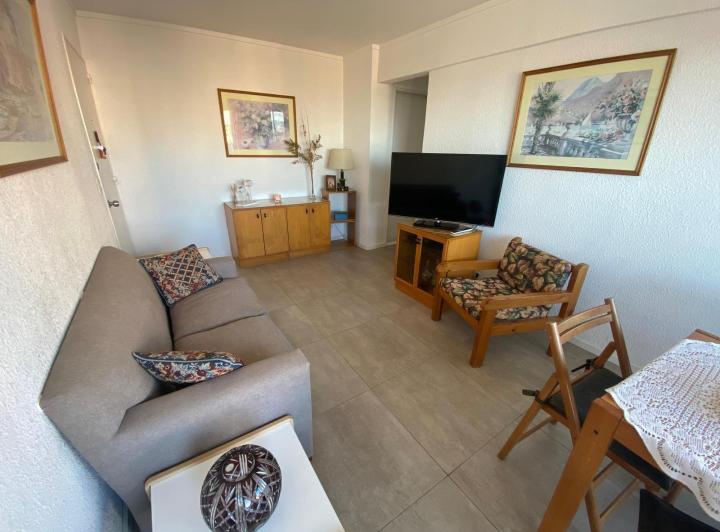 Departamento de 3 ambientes con vista franca al mar en Centro 5
