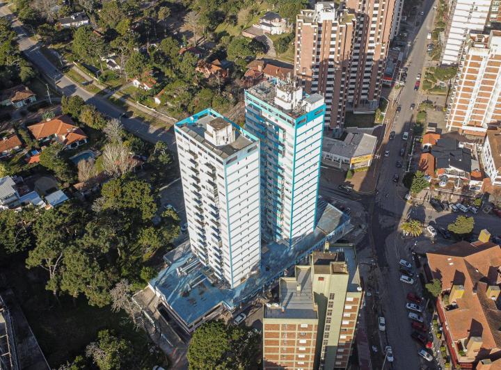 Departamento de 3 ambientes con vista franca al mar en Centro 1