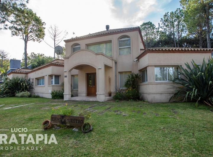 Casa cerca del mar en Zona Norte 1