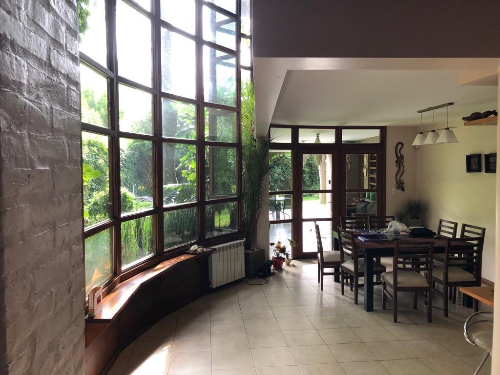 Excelente Chalet Moderno en El Barrio Grosellar 4