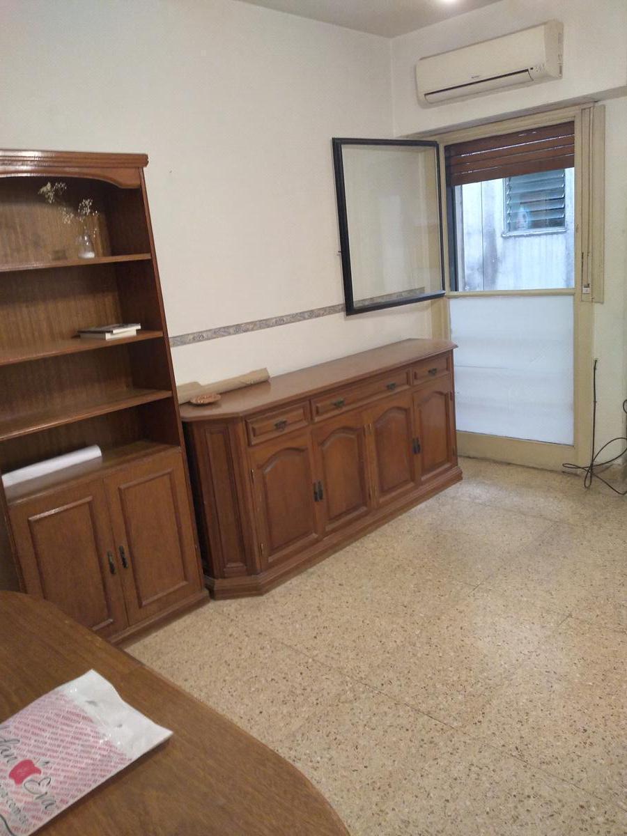 Villa Urquiza -Venta- Excelente ubicación