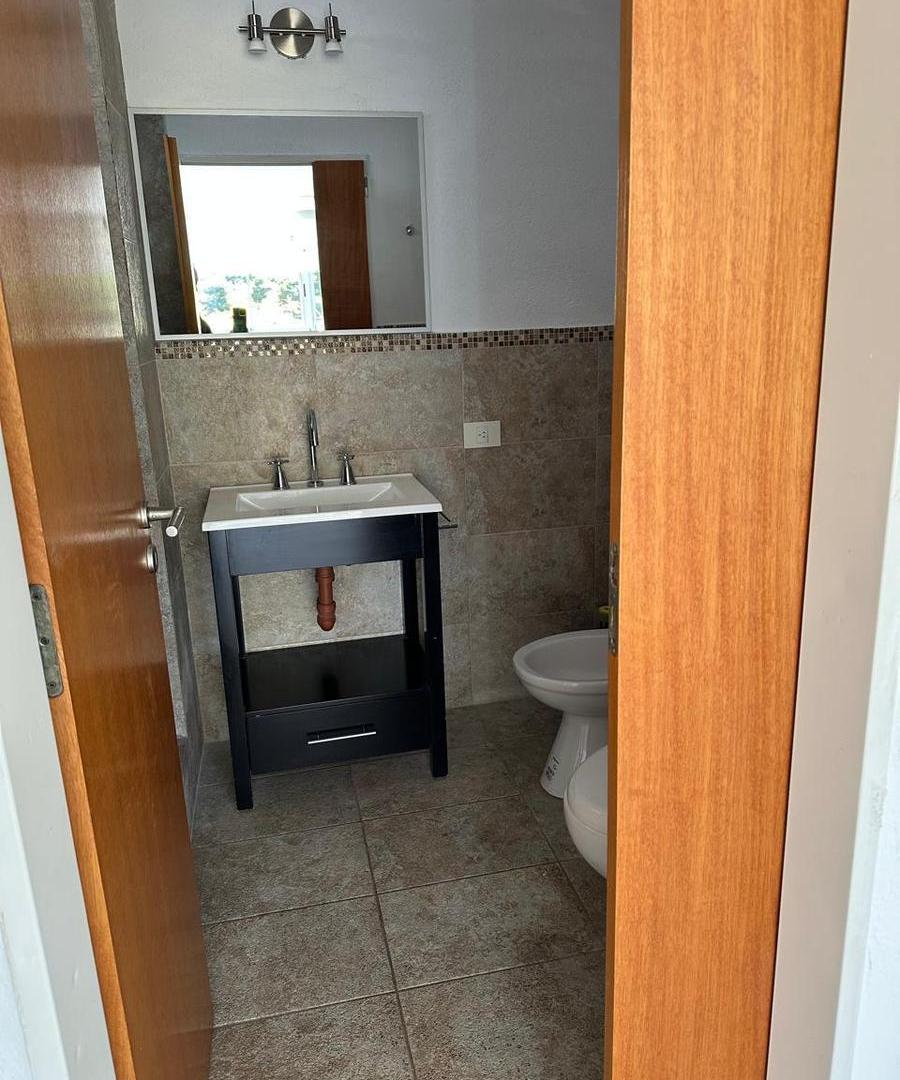 Foto de Departamento en alquiler sobre Av. Maipu ., imagen 2