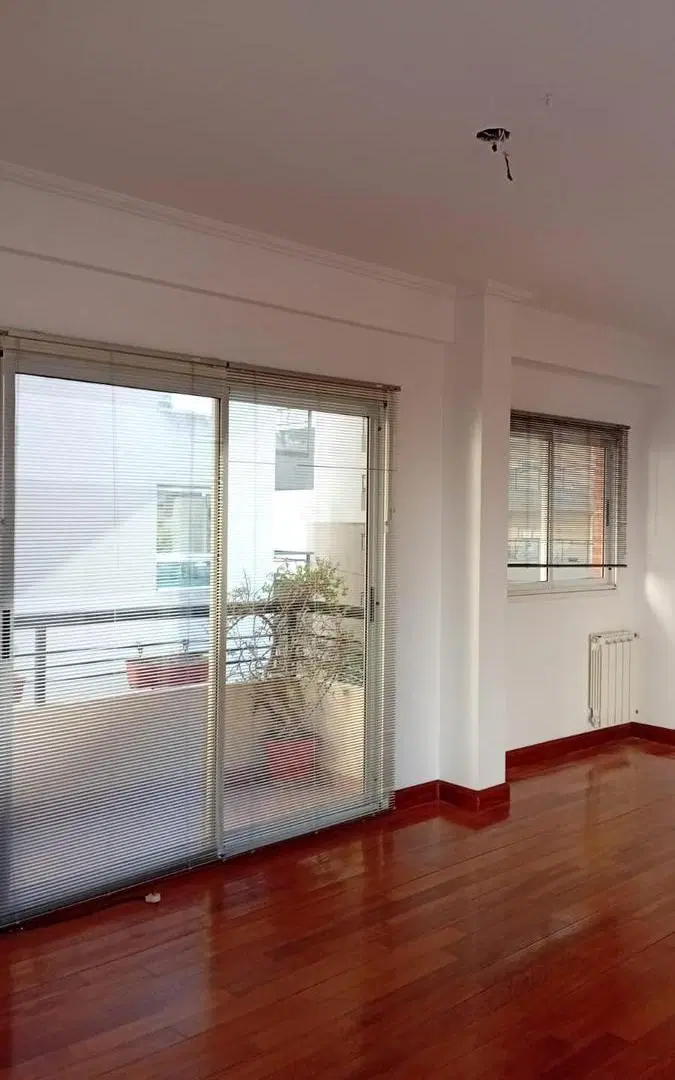 Departamento en Olivos-Vias/Maipu 4