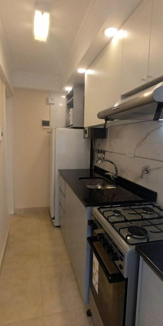 Foto de Amb. al C/ Frente c/ Amplio Patio, Reciclado - Falucho y Lamadrid, imagen 4