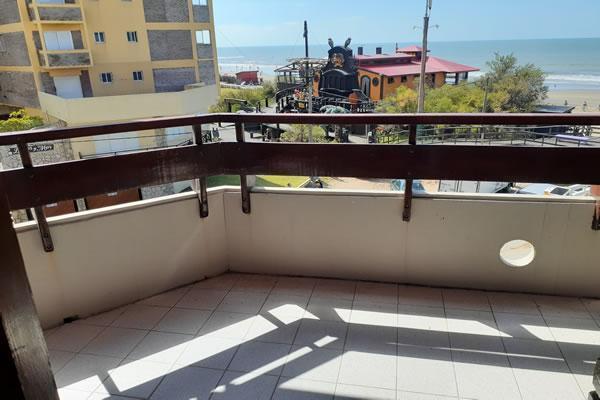 Foto de Departamento 3 ambientes en Venta, Zona Centro,Villa Gesell., imagen 4