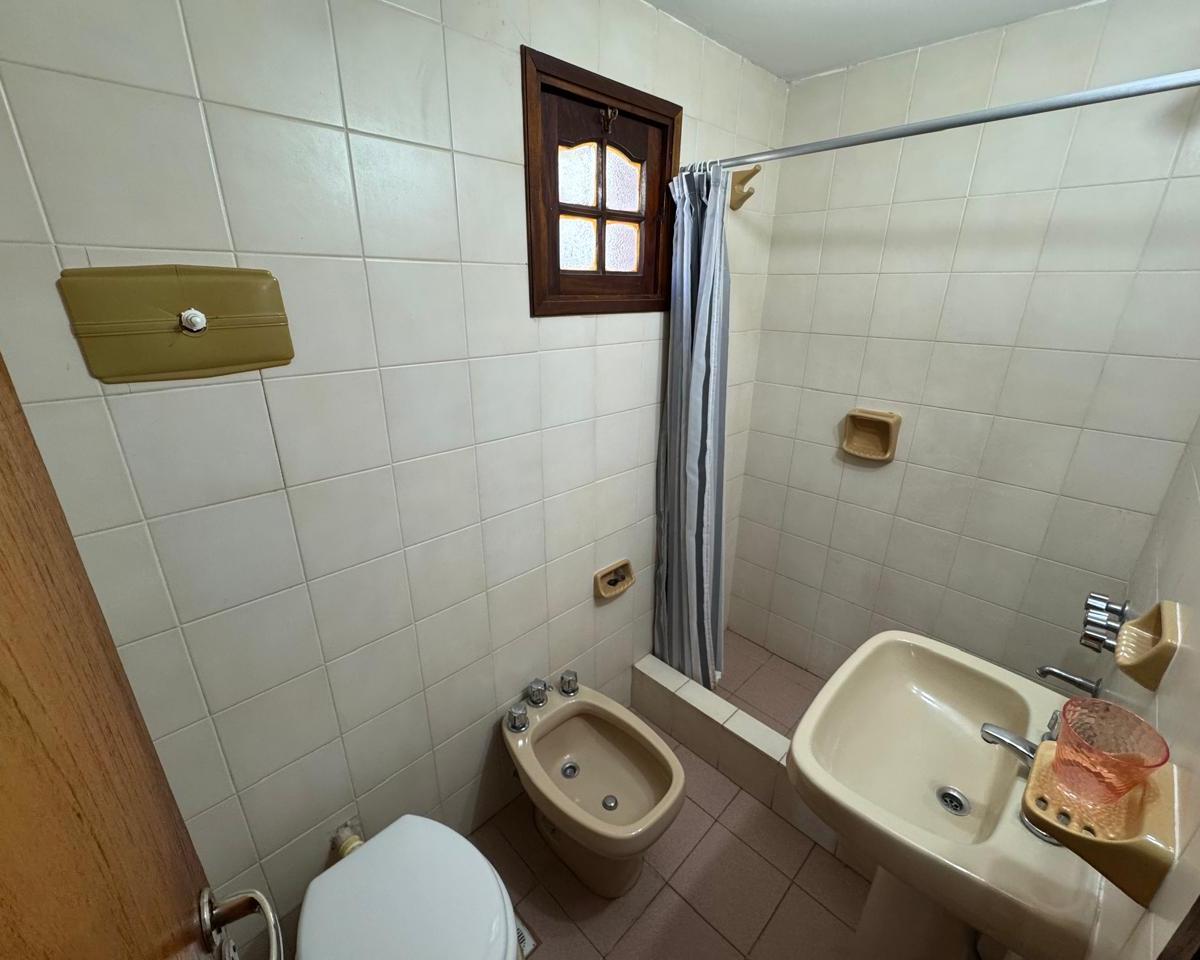Foto de Departamento 4 ambientes en venta. Zona Centro. Villa Gesell., imagen 2
