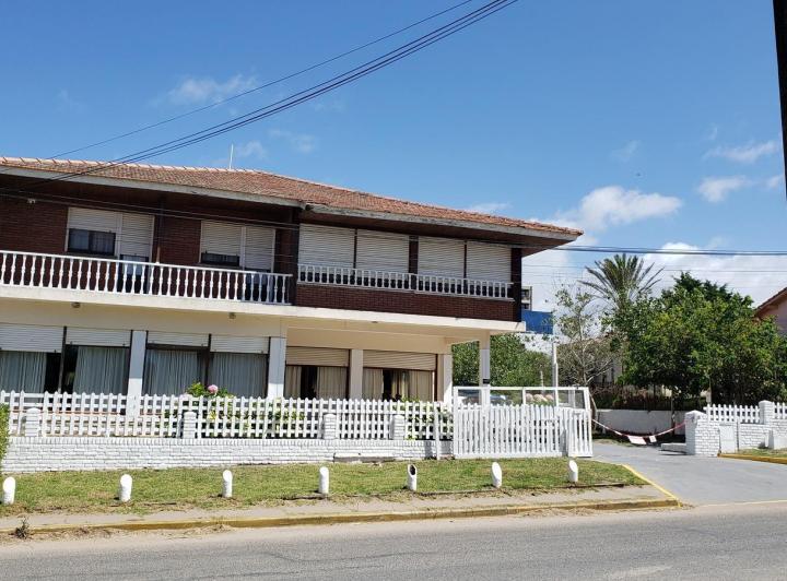Hotel en  venta en Villa Gesell zona centro a metros del mar  1