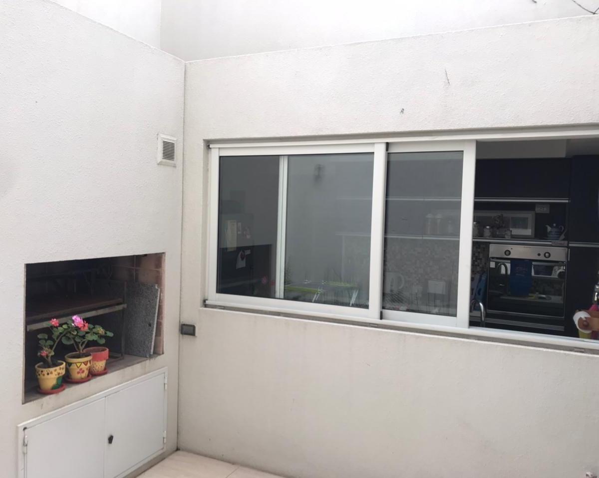 Venta de Departamento PH en Pb de 4 Ambientes en Guemes, Mar 1