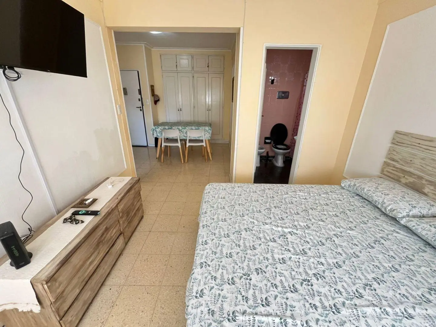 DEPARTAMENTO 1 AMBIENTE DESPLAZADO PARA ALQUILER ESTUDIANTES 2026, PLAZA COLÓN 5