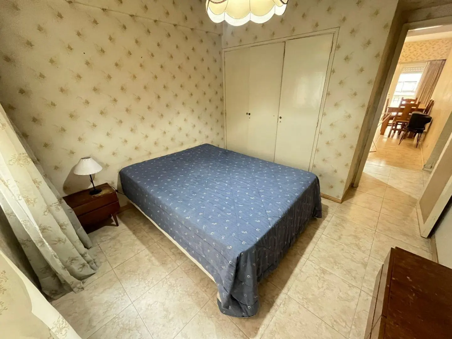 VENTA DEPARTAMENTO DE 2 AMBIENTES CON BALCON SALIENTE A LA CALLE PLAZA COLON 5