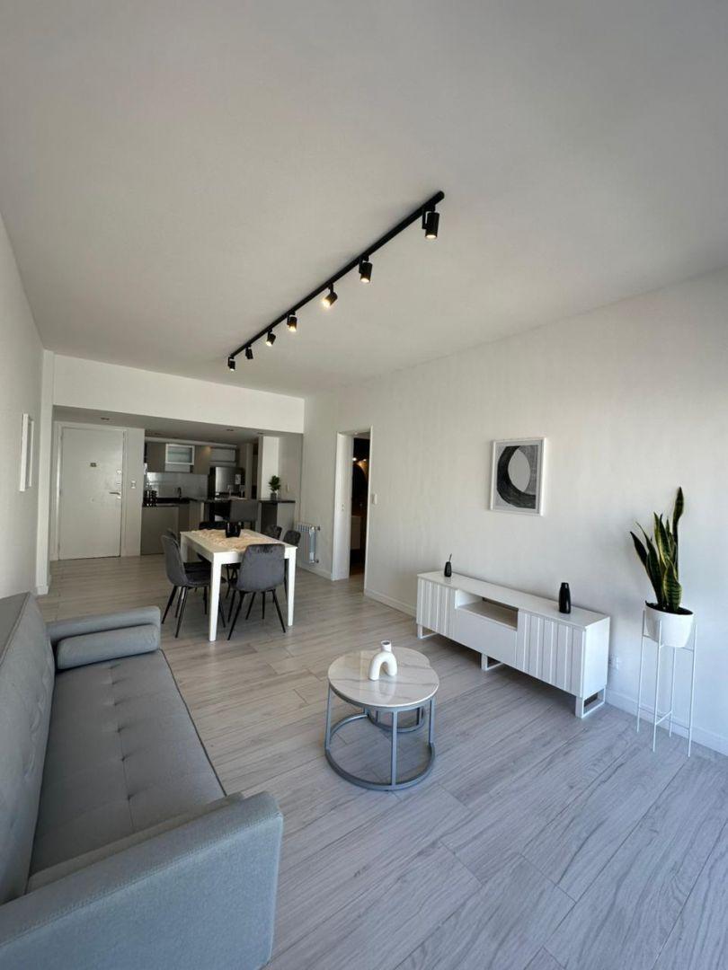 Foto de Departamento en venta 4 ambientes con dependencia y balcón terraza, imagen 3