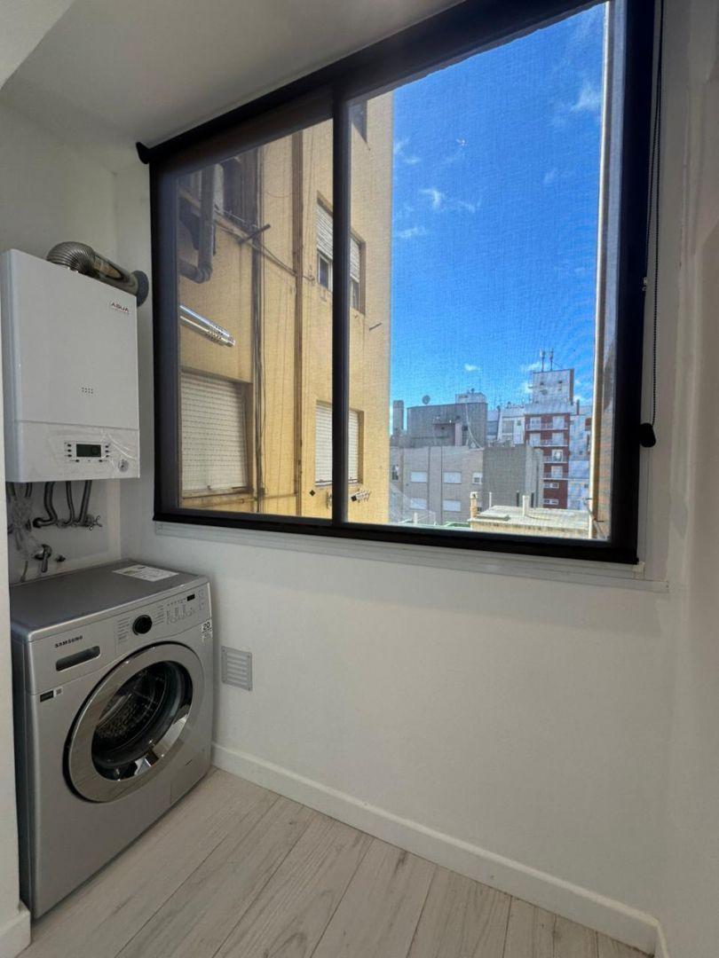 Foto de Departamento en venta 4 ambientes con dependencia y balcón terraza, imagen 4