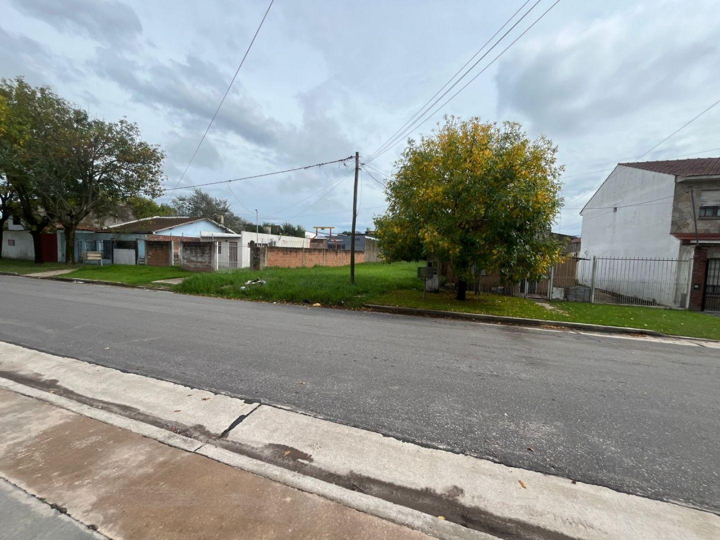 Foto de Terreno en venta de 383 m² con todos los servicios - Santa Rita, imagen 2