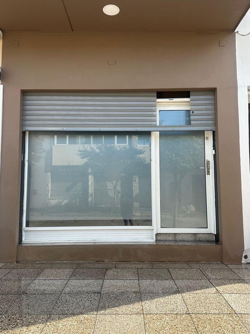 Foto de Local comercial en alquiler de 51 m² - Zona HPC, imagen 2