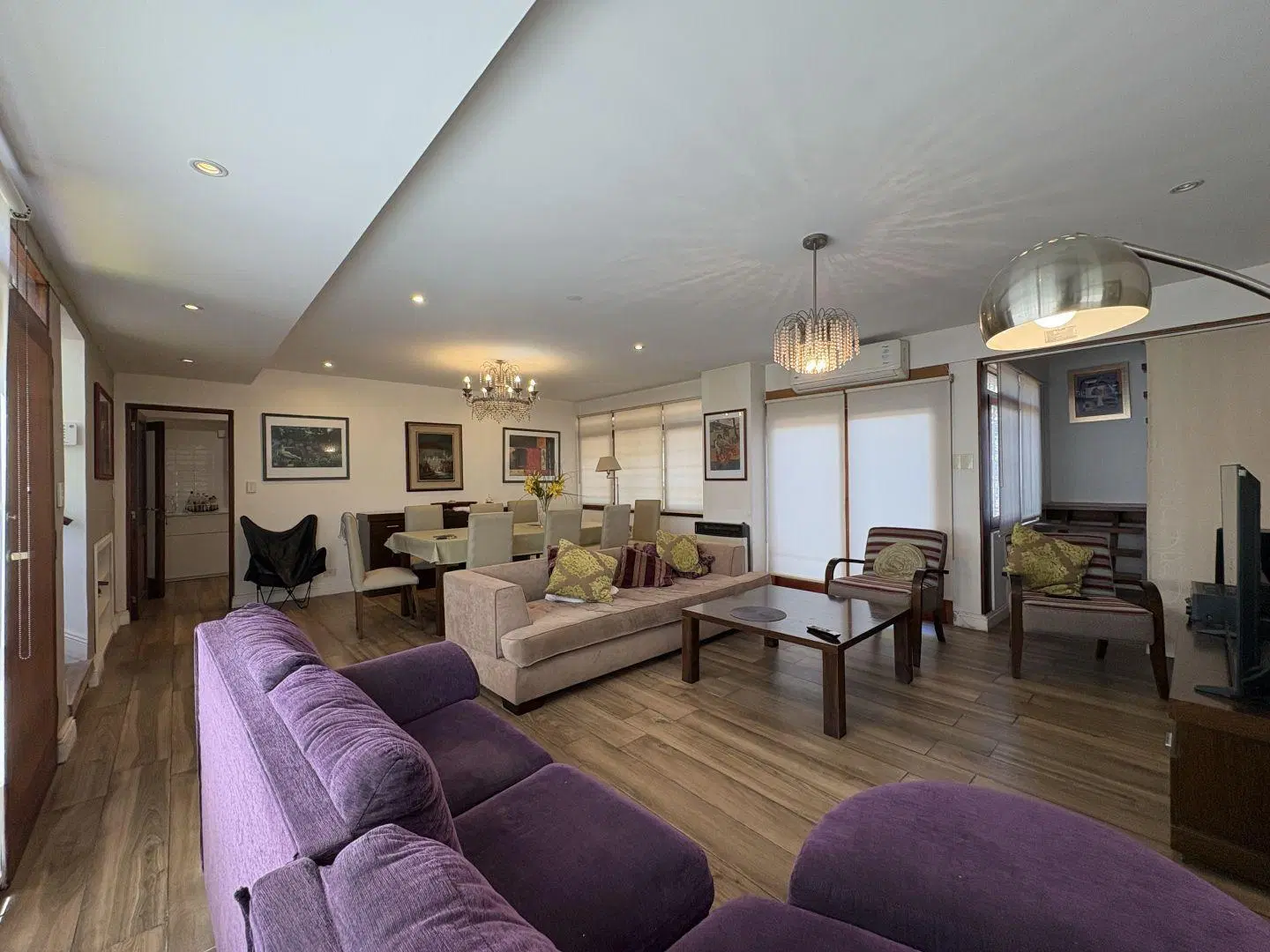 VENTA CHALET 4 AMBIENTES CON COCHERA DOBLE Y PATIO CON PARRILLA, LOS TRONCOS / S 4