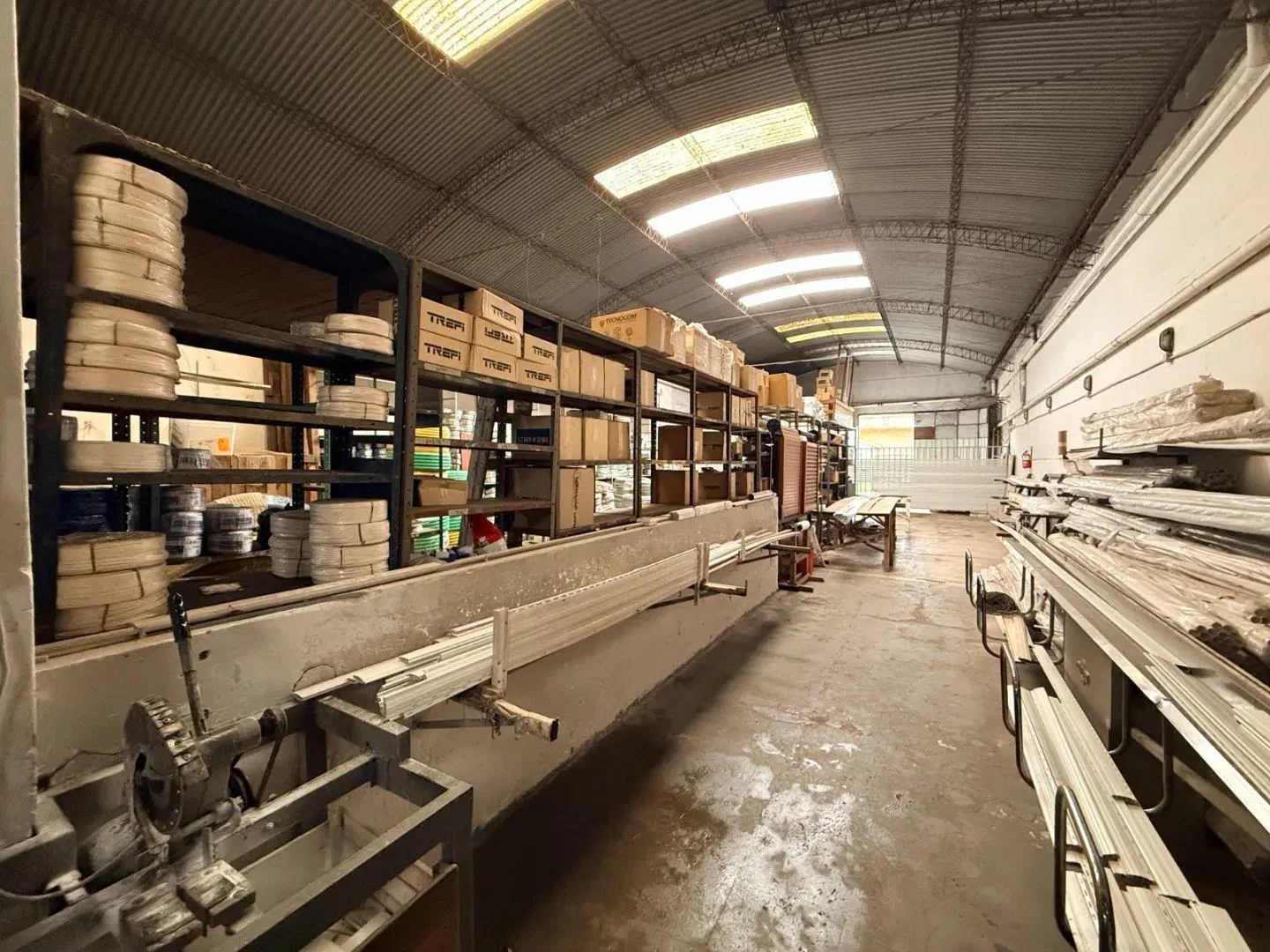 VENTA GALPÓN INDUSTRIAL CON HABILITACIÓN VIGENTE, ZONA EL GAUCHO 2