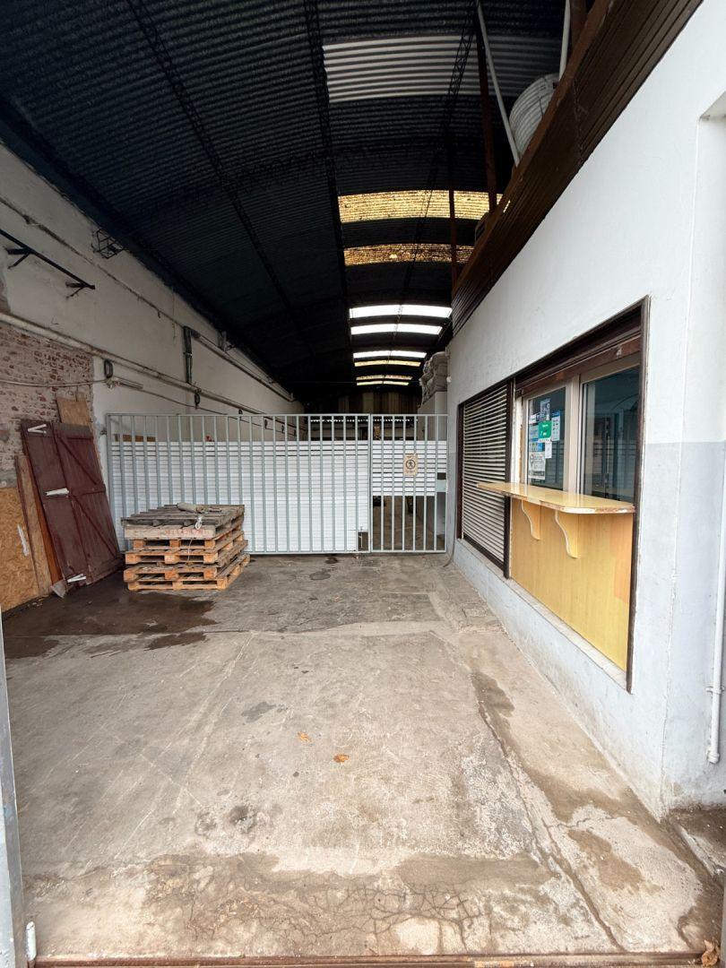 Foto de Galpón en venta industrial con habilitación vigente - El Gaucho, imagen 2