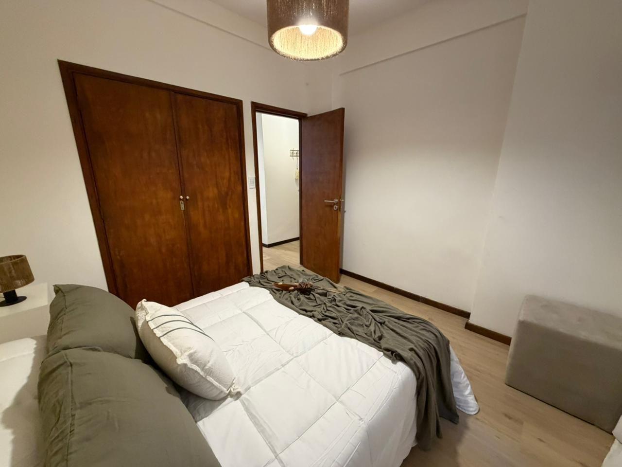 Foto de Departamento en venta 2 ambientes con dependencia - Plaza Colón, imagen 3