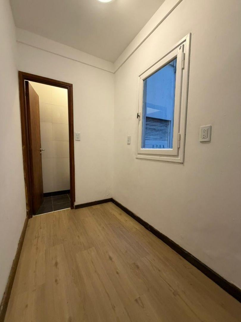 Foto de Departamento en venta 2 ambientes con dependencia - Plaza Colón, imagen 4