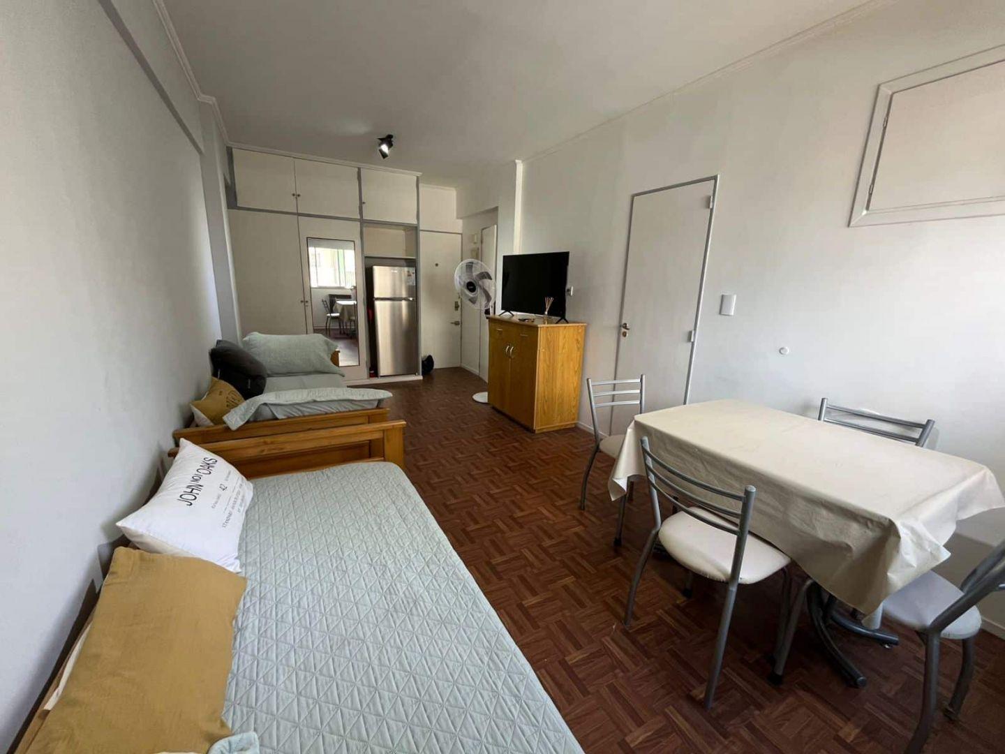 Foto de Monoambiente en venta con vista lateral al mar - Torreón del Monje, imagen 1