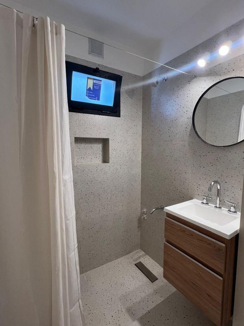 Foto de Departamento en venta 3 ambientes totalmente reciclado - Plaza Mitre, imagen 4