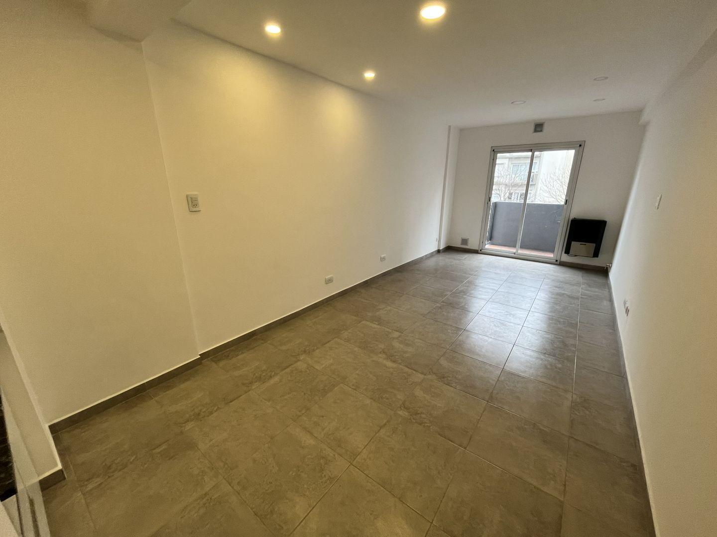 Foto de Monoambiente en venta con expensas bajas - Plaza Mitre, imagen 5