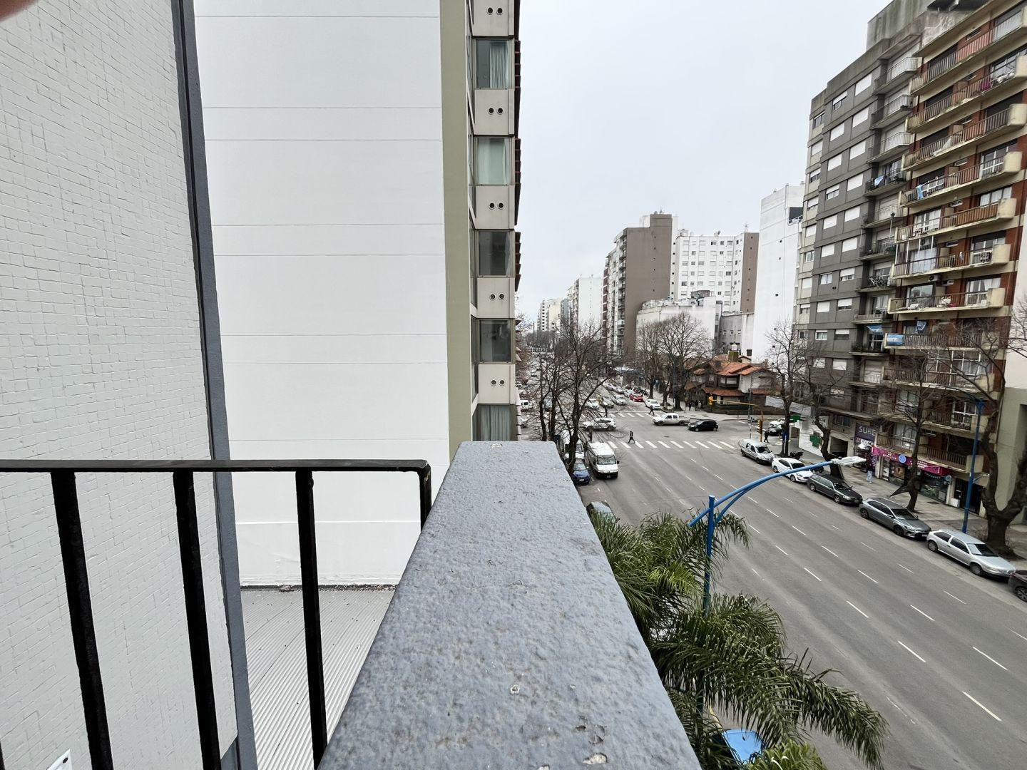 Foto de Monoambiente en venta con expensas bajas - Plaza Mitre, imagen 3