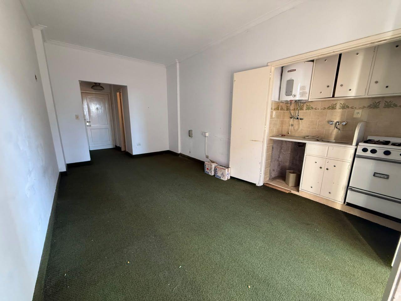 Foto de Monoambiente en venta con balcón al frente - Microcentro, imagen 3