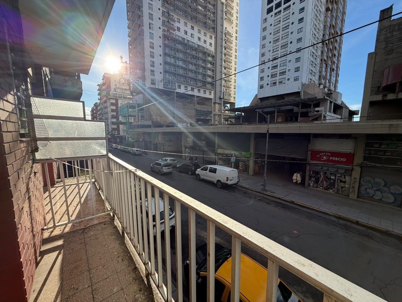 Foto de Monoambiente en venta con balcón al frente - Microcentro, imagen 2