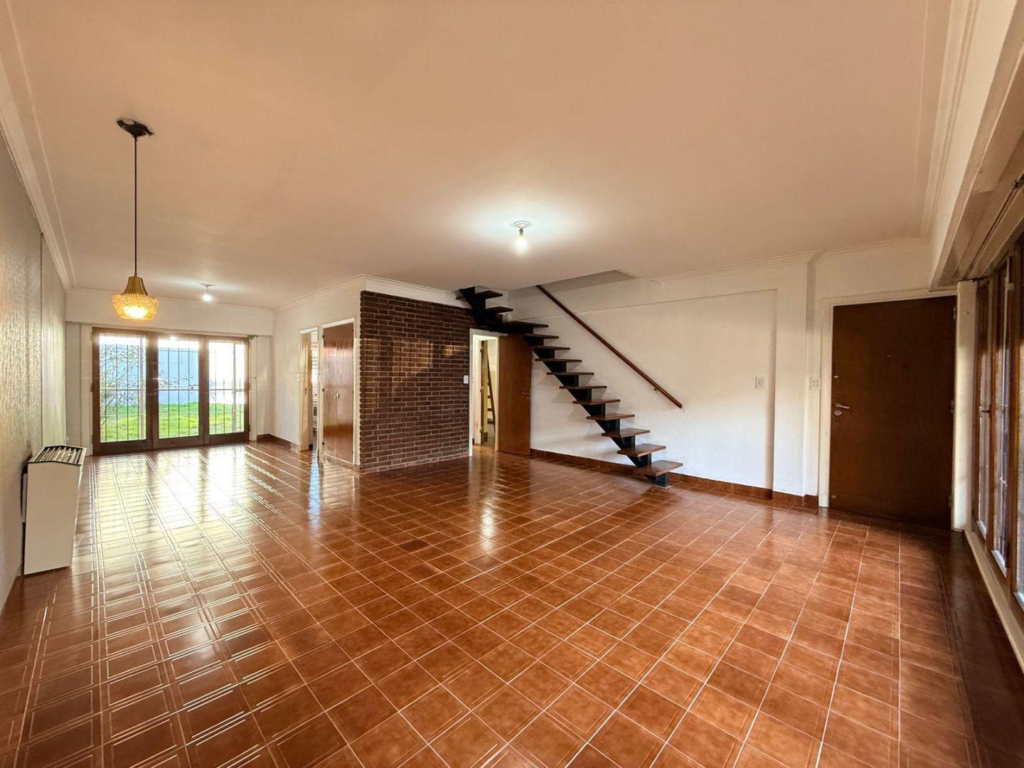 Foto de ALQUILER CHALET DE 3 AMB CON GARAGE, PARRILLA Y DEPENDENCIA, GÜEMES, imagen 3