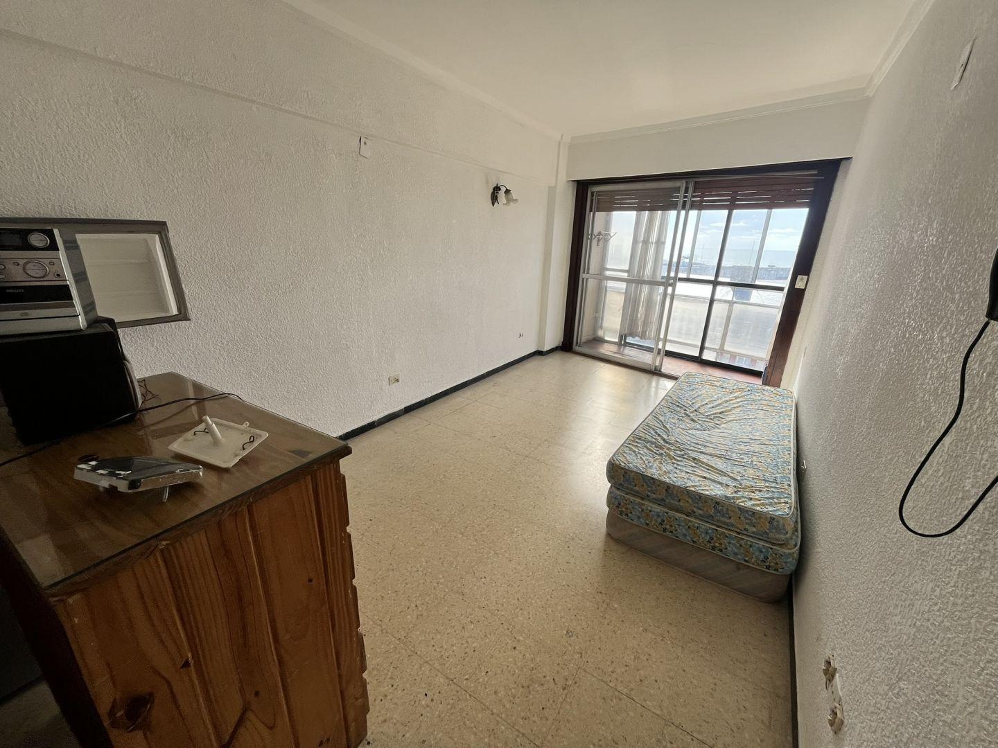Foto de Departamento 1 ambiente con balcón y vista al mar - Zona Plaza Colón, imagen 2