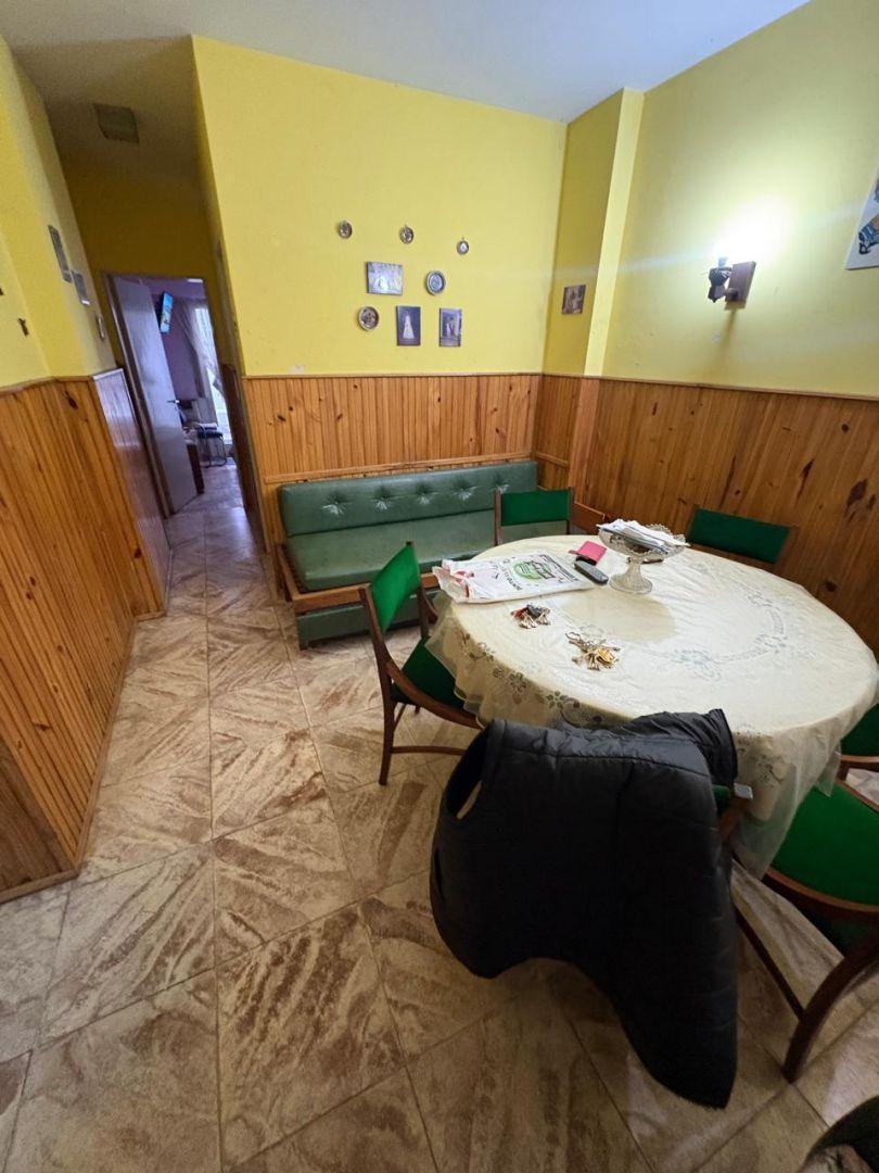 Foto de Departamento 2 ambientes con patio propio y lavadero - Zona Plaza Colón, imagen 3